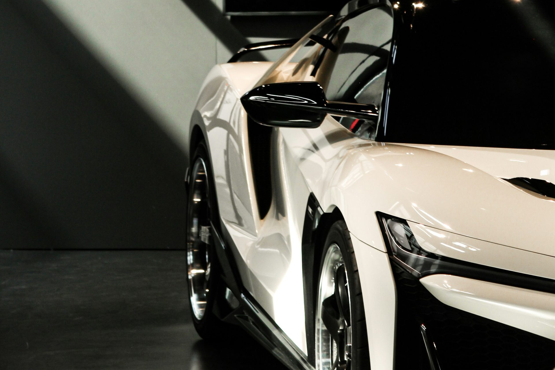 Automobile